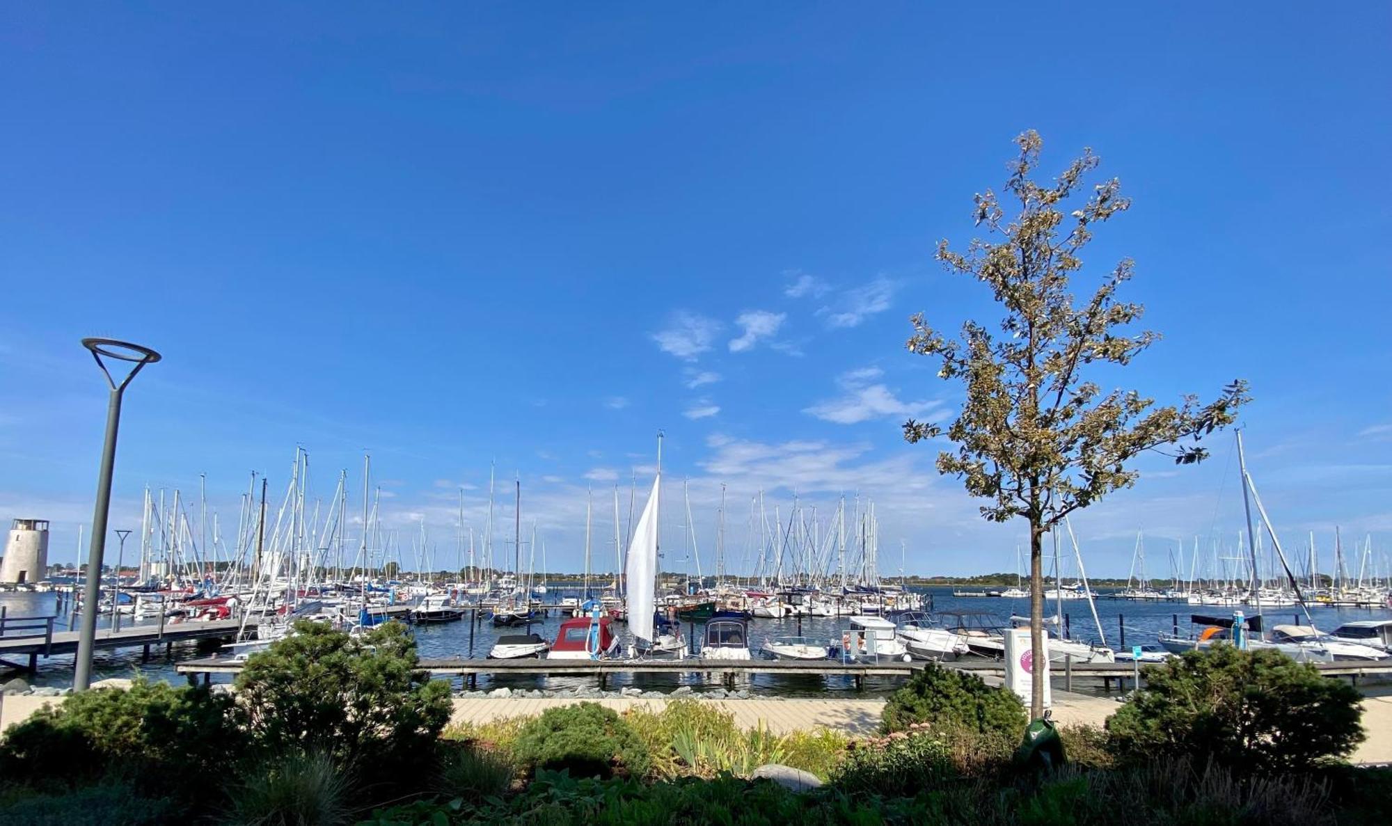 Hotel Hausboot Fehmarn Exterior foto