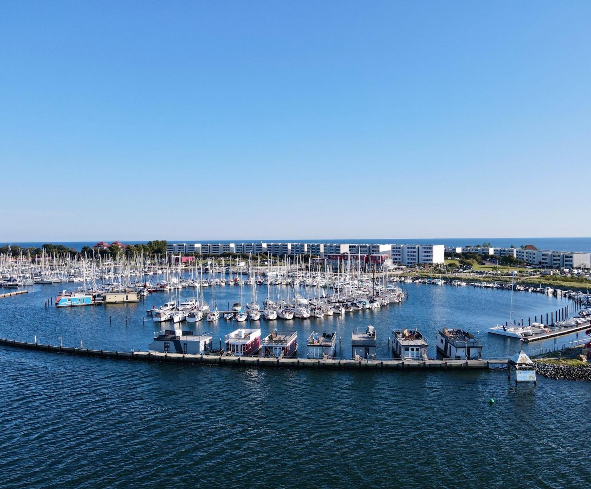 Hotel Hausboot Fehmarn Exterior foto